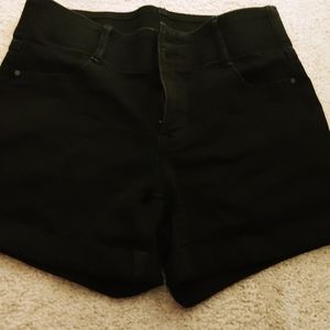 Apt. 9 tummy control denim shorts size 8